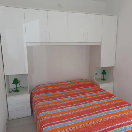 Ferienhaus Fuer 7 Personen Ca 70 Qm In Bibione, Adriakueste Italien Und Umgebung בית נופש