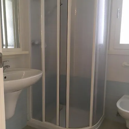 Ferienhaus Fuer 7 Personen Ca 70 Qm In Bibione, Adriakueste Italien Und Umgebung بيبيوني